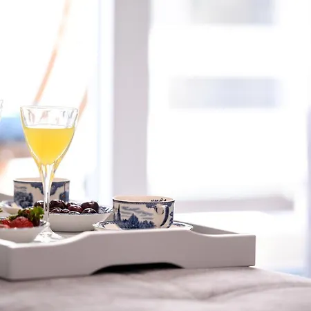 Adell Deluxe Apartament *